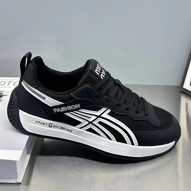 Summer 2025 Men's Lightweight Dad Shoes Detail