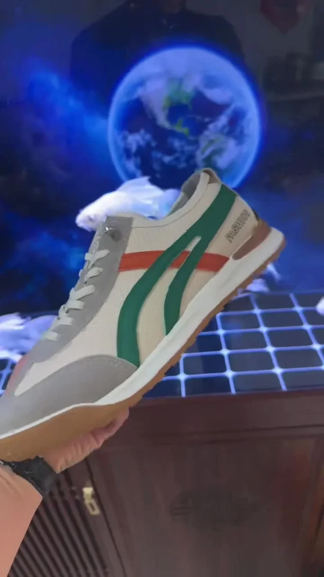 Men's New Korean Retro Running Shoes Detail