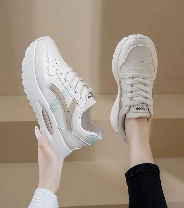Women's Platform Dad Sneakers New Detail