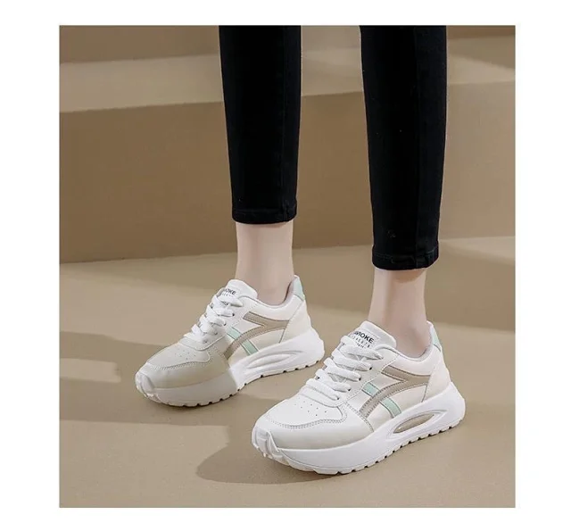 Women's Platform Dad Sneakers New Detail