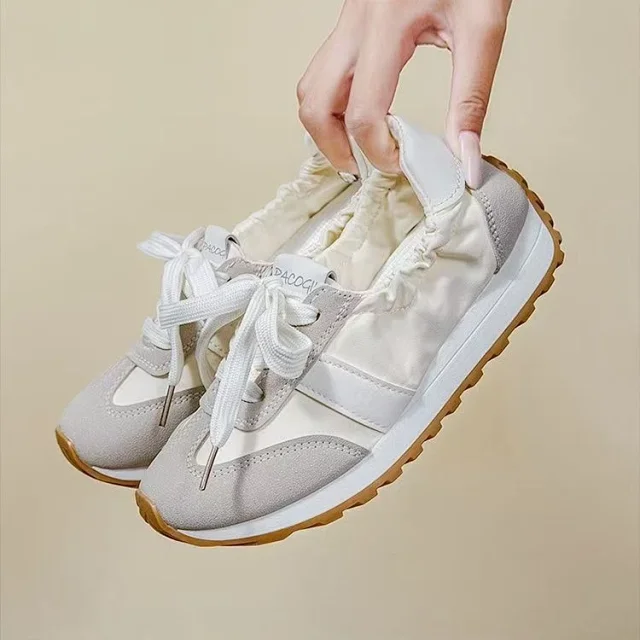 Korean Women's Platform Sneakers Summer 2025 Detail
