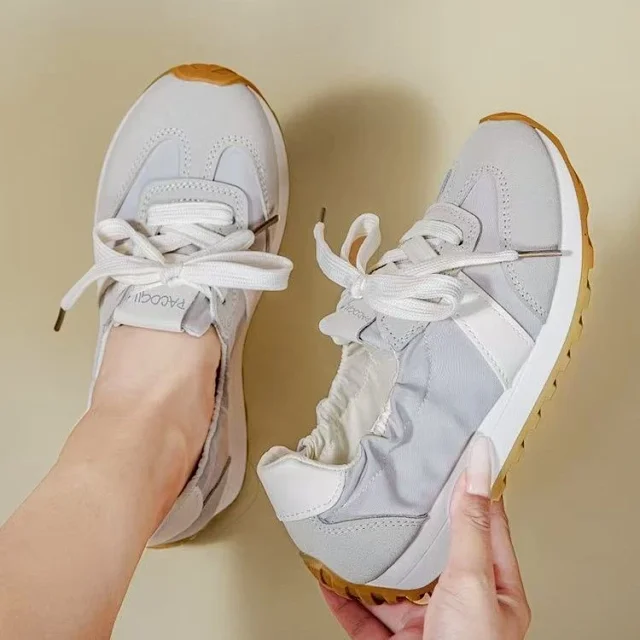 Korean Women's Platform Sneakers Summer 2025 Detail