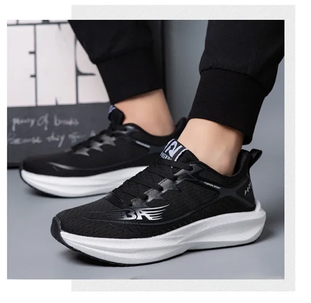 2025 Carbon-Plate Couple Sneakers - Trendy Style Detail