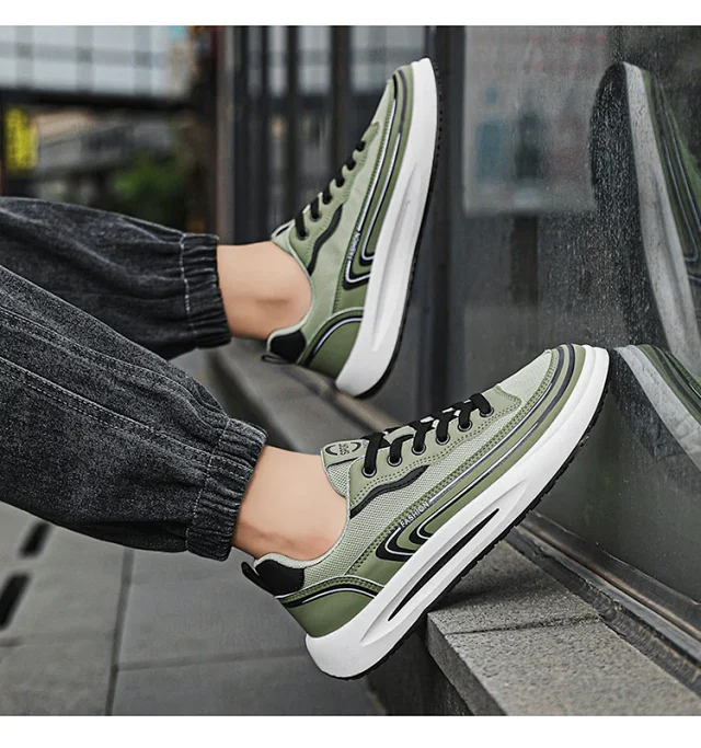 Men's Youth Comfortable Slip-on Breathable Sneakers Detail