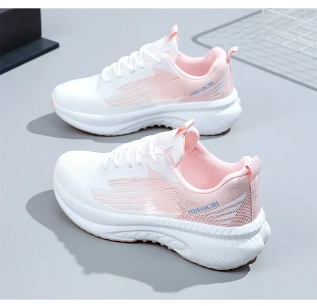 Women's Lightweight Knit Platform Running Detail
