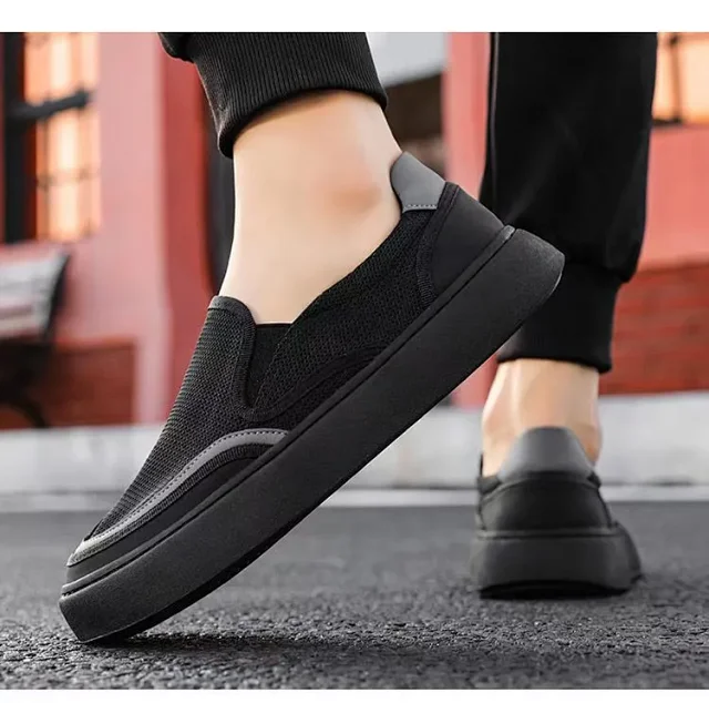 Men's 2025 Summer Mesh Slip-On Driving Shoes Detail