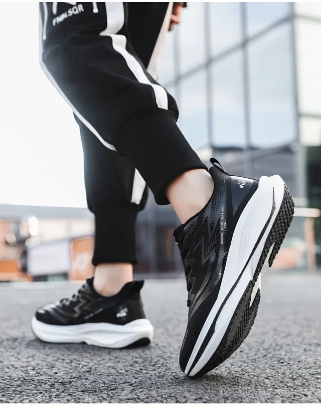 2025 Youth Breathable Carbon Running Shoes Detail