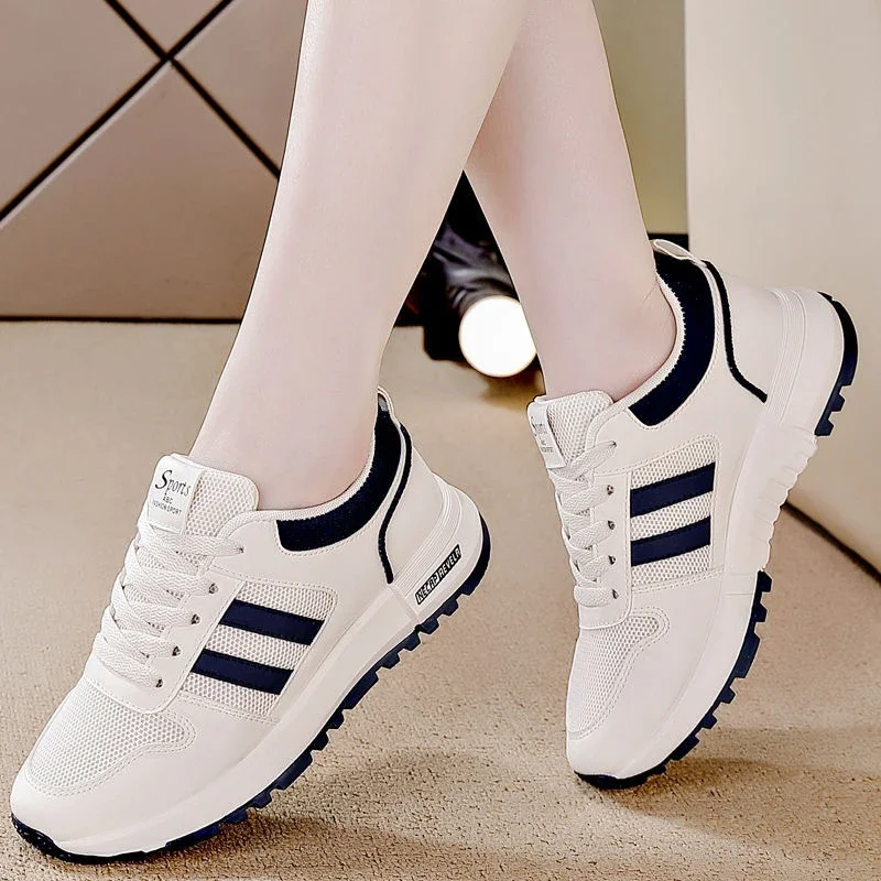 2025 Casual Mesh Sneakers Lightweight Soft-Sole