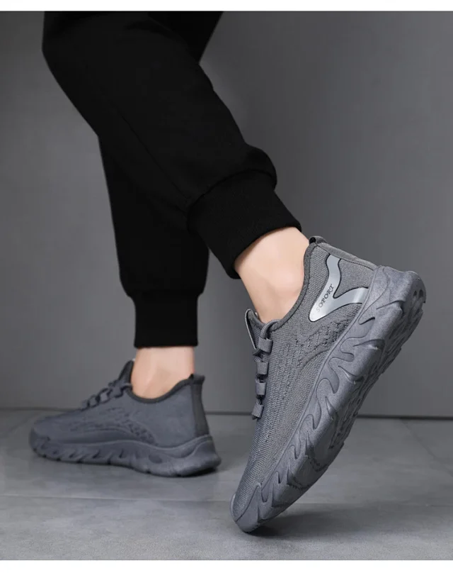 Men's Flyknit Low-Top Comfort Casual Sneakers Detail