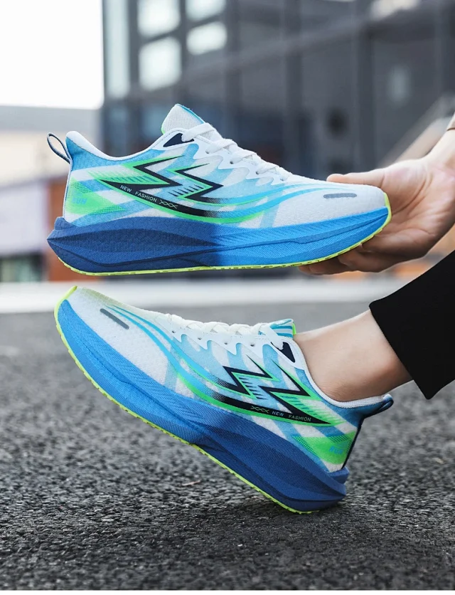 2025 Youth Breathable Carbon Running Shoes Detail