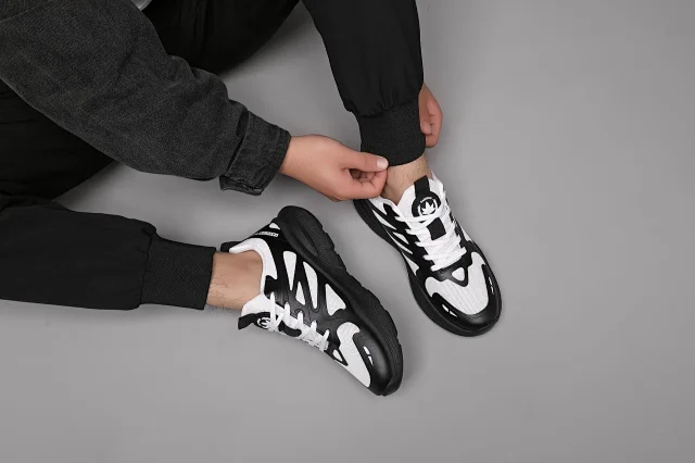 Men's Chunky Casual Fashion Mesh Travel Sneakers SS2025 Detail