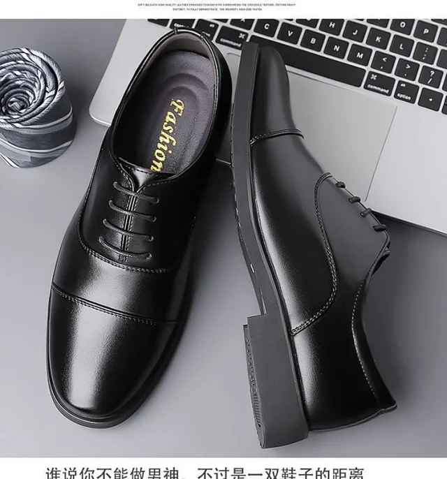 VintageCar Men's Elevated Cap-Toe Formal Shoes Detail