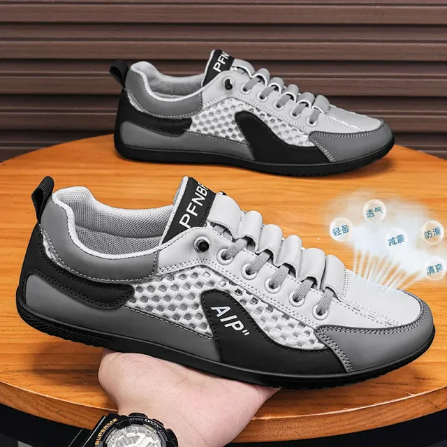 Men's Breathable Slip-On Mesh Slippers Detail