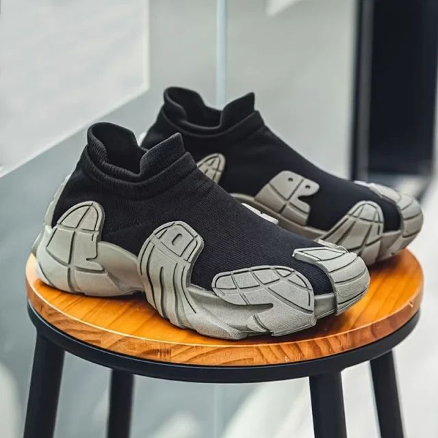 Men's 2025 Breathable Knit Sneakers Youth Street Chunky Soles Detail
