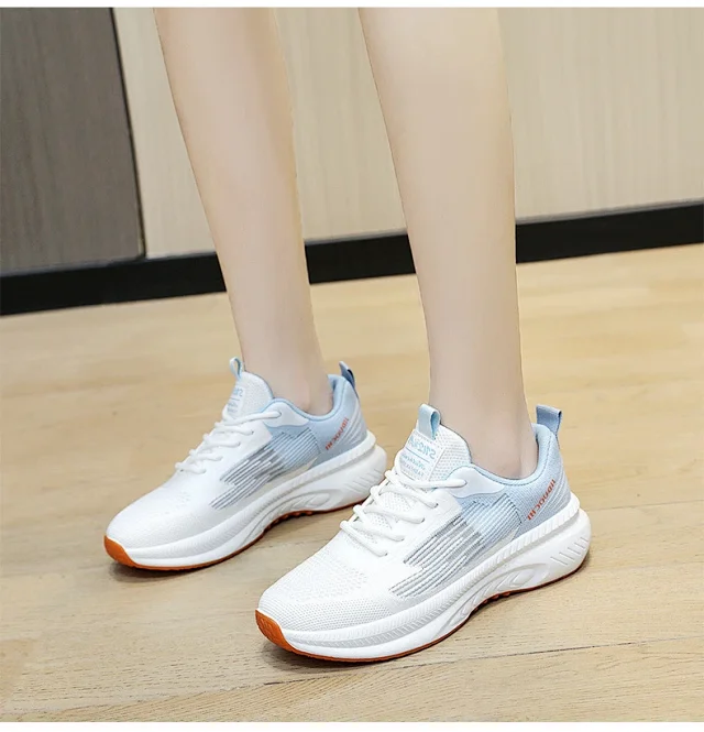 Women's Lightweight Knit Platform Running Detail