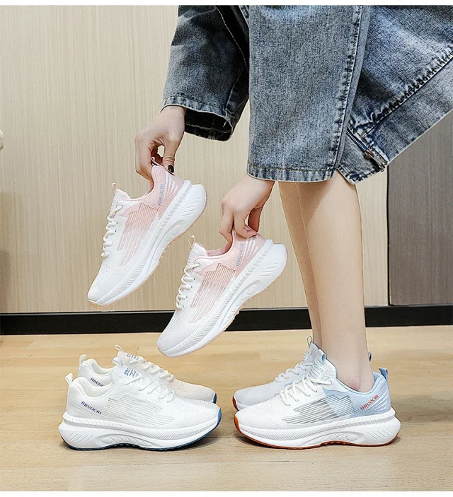Women's Lightweight Knit Platform Running Detail