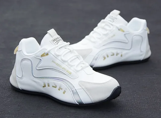 Waterproof Men's Hiking Leather Sneakers Detail