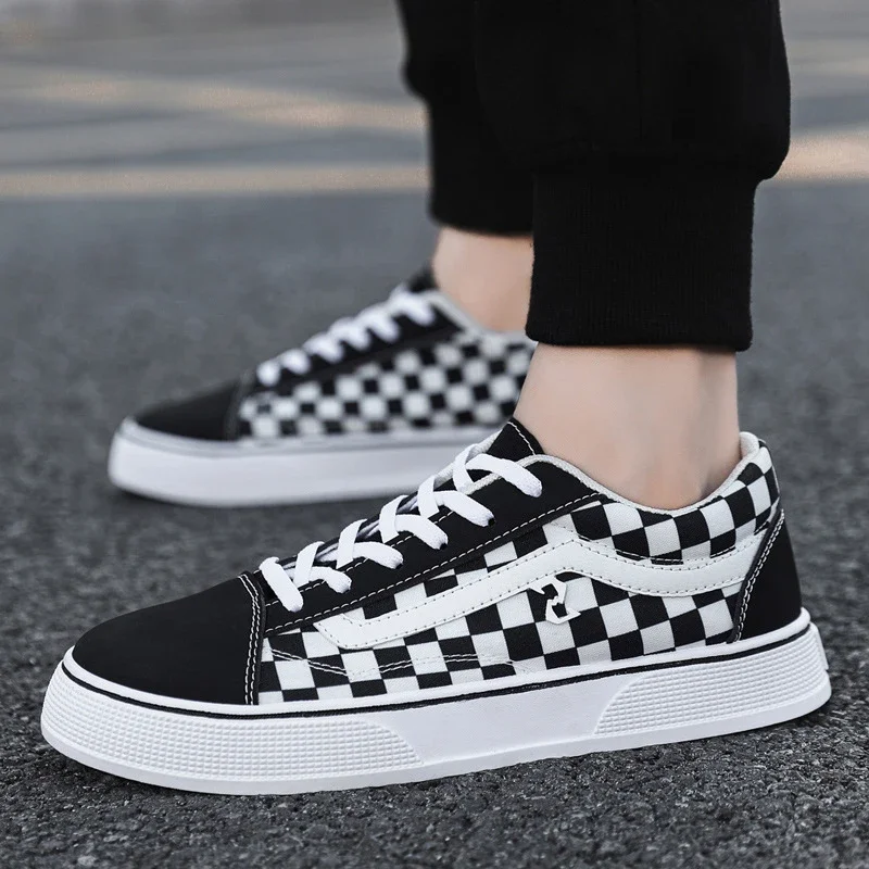 Men's Big Size Canvas Checkerboard Low-Tops