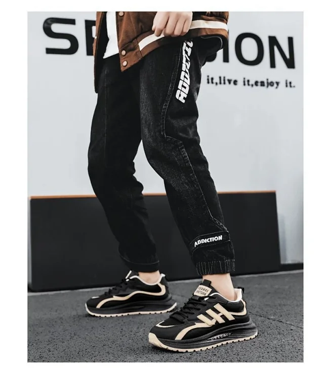 Men's 2025 Three-Stripe Durable Dad Runners Detail