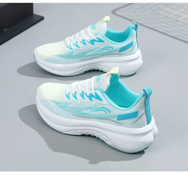 2025 Women's Trendy Mesh Running Sneakers Detail