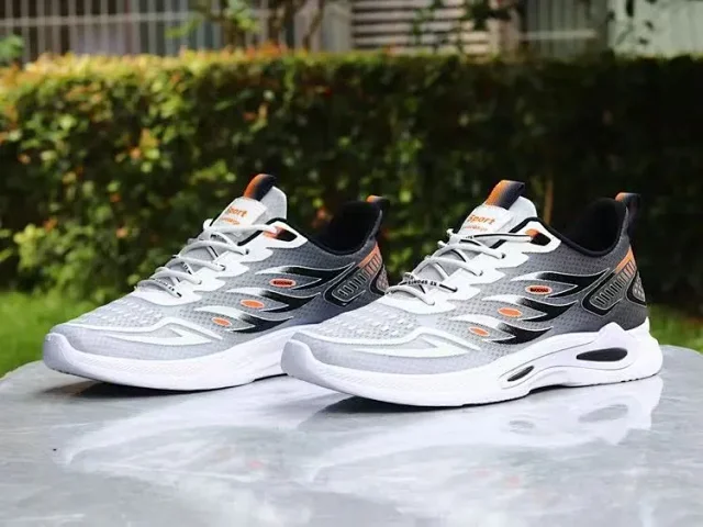 Men's 2025 Mesh Casual Running Shoes Detail