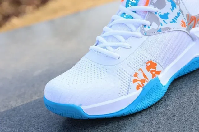 Men's Spring 2025 Fashion Light Basketball Shoes Detail