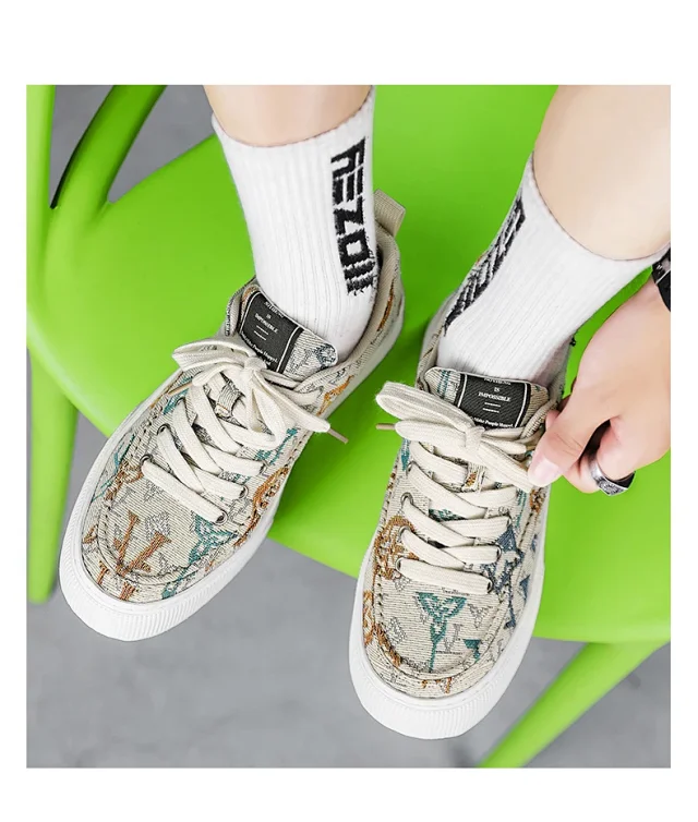 Men's Printed Canvas Low-Top Casual Detail
