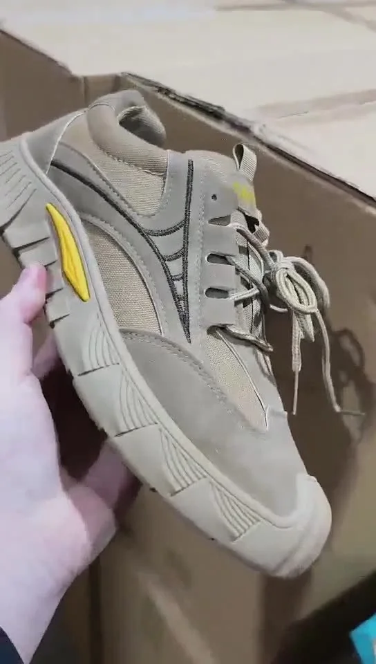 Men's Breathable Outdoor Work Sneakers Detail