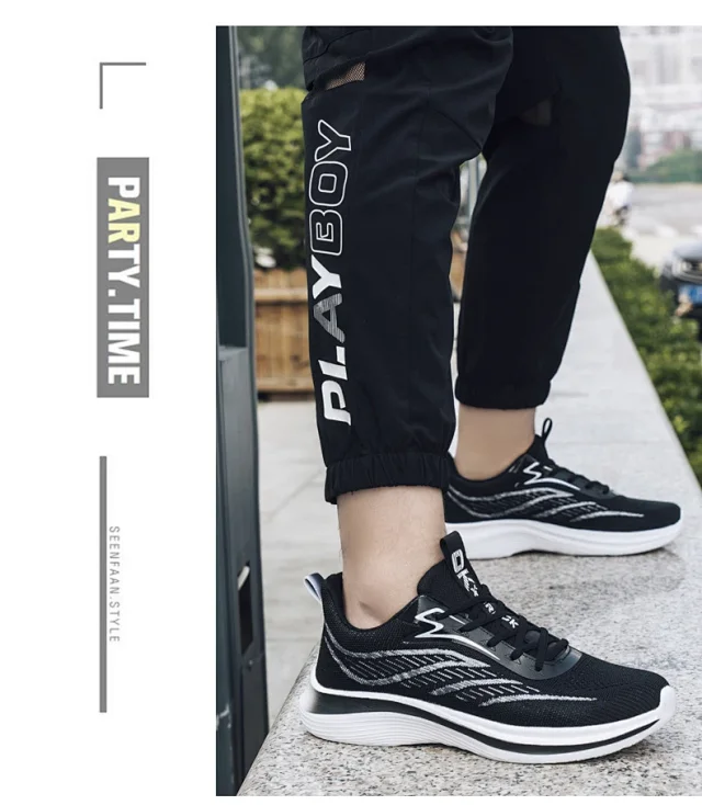 Men's Flyknit Casual Sneakers Padded Detail