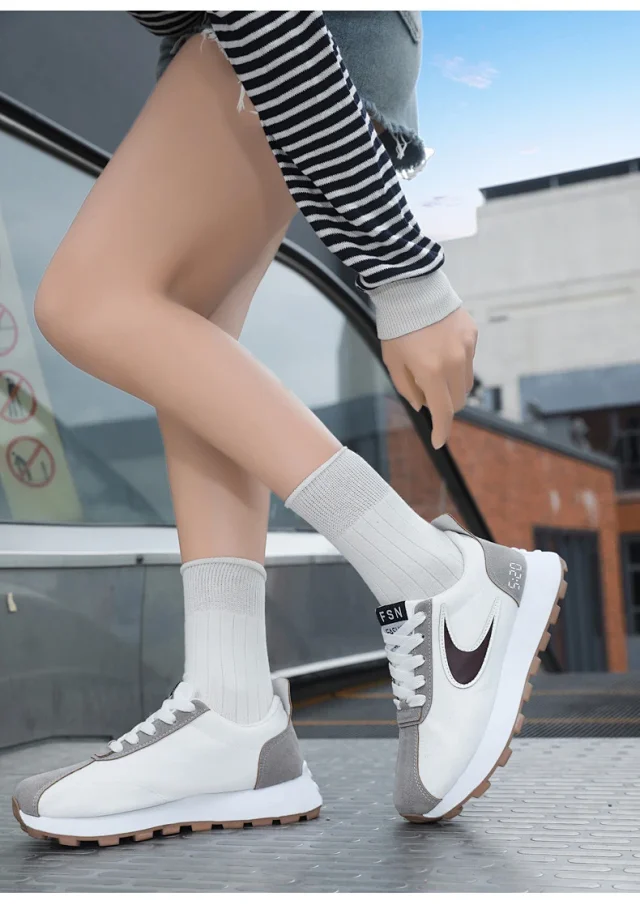 Couple Summer Breeze Unisex Dad Sneakers Detail