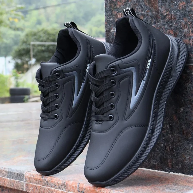 Men's Leather Low-Top Casual Sneakers Black