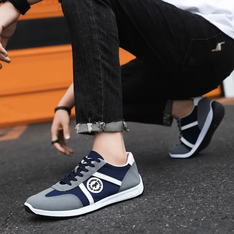 2025 New Men's Korean Style Sneakers