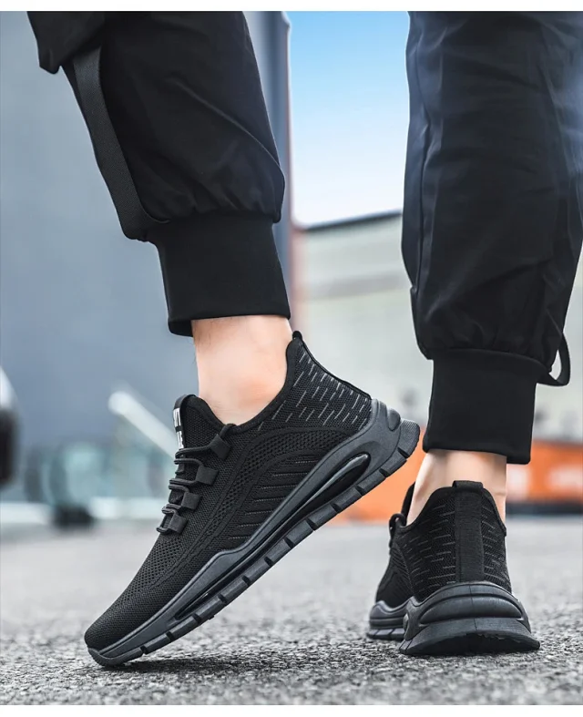Breathable Big Men's Mesh Sneakers New All-Black Detail