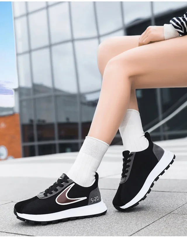 Couple Summer Breeze Unisex Dad Sneakers Detail