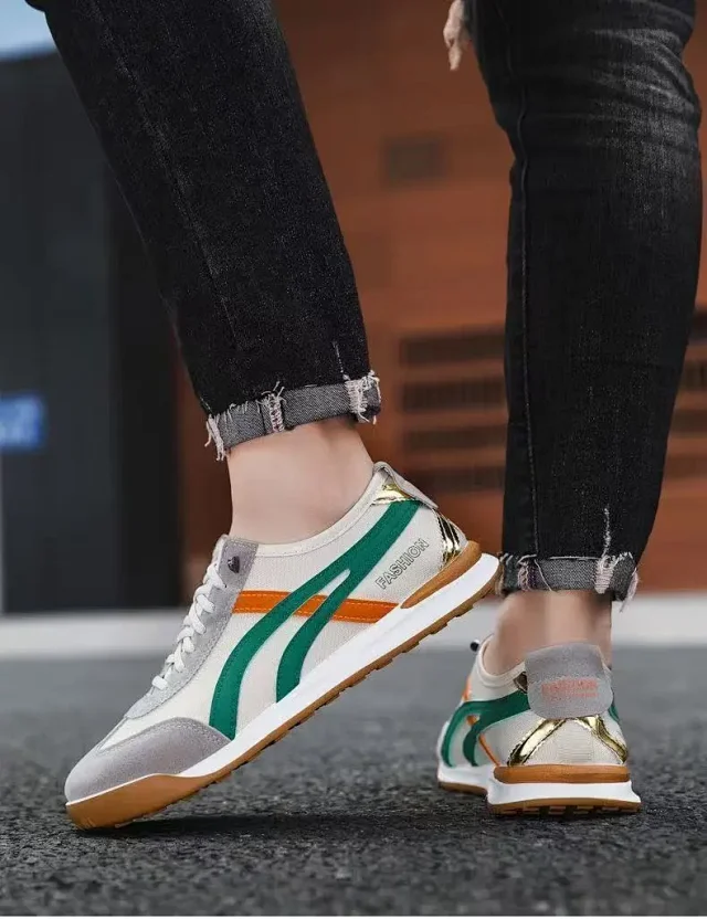 Men's New Korean Retro Running Shoes Detail
