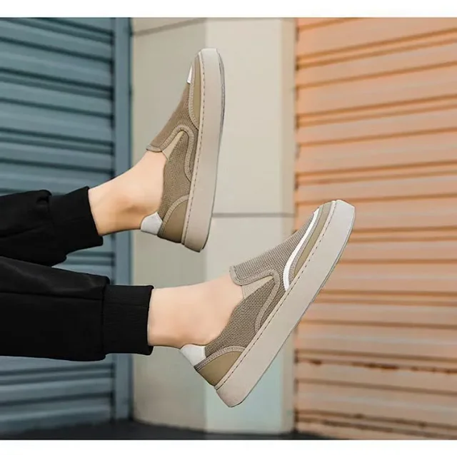 Men's 2025 Summer Mesh Slip-On Driving Shoes Detail