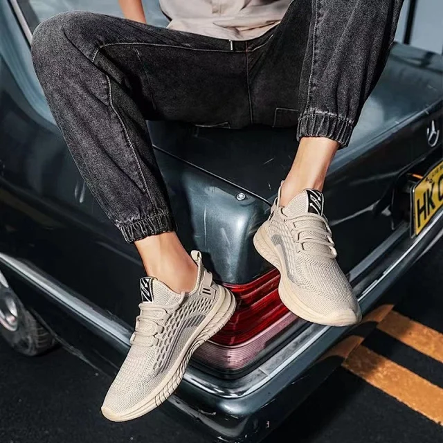 Men's New Flyknit Mesh Running Shoes Detail