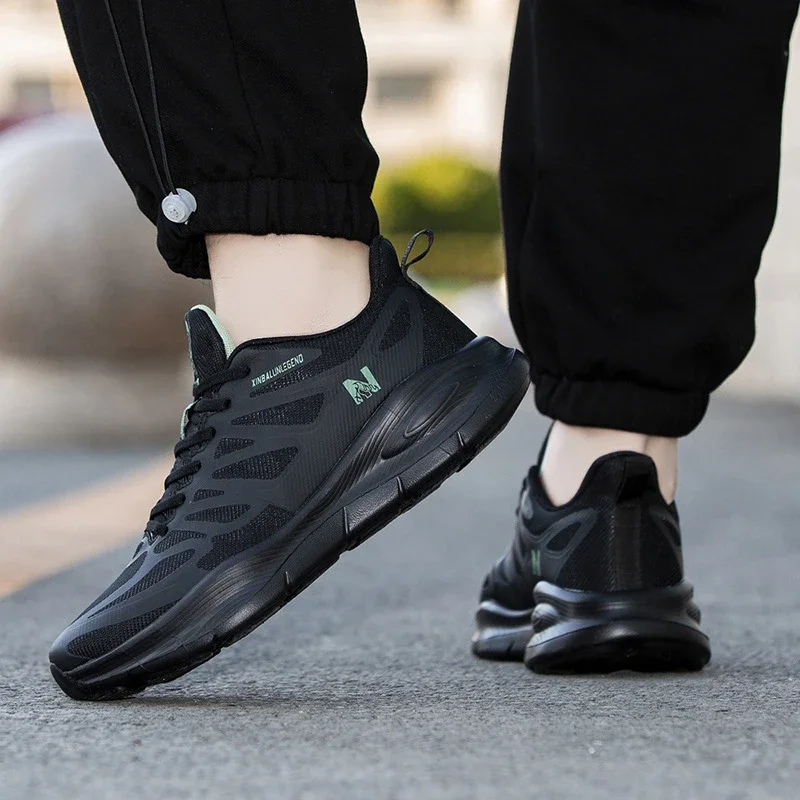 Summer Pro Lightweight Mesh Running Shoes