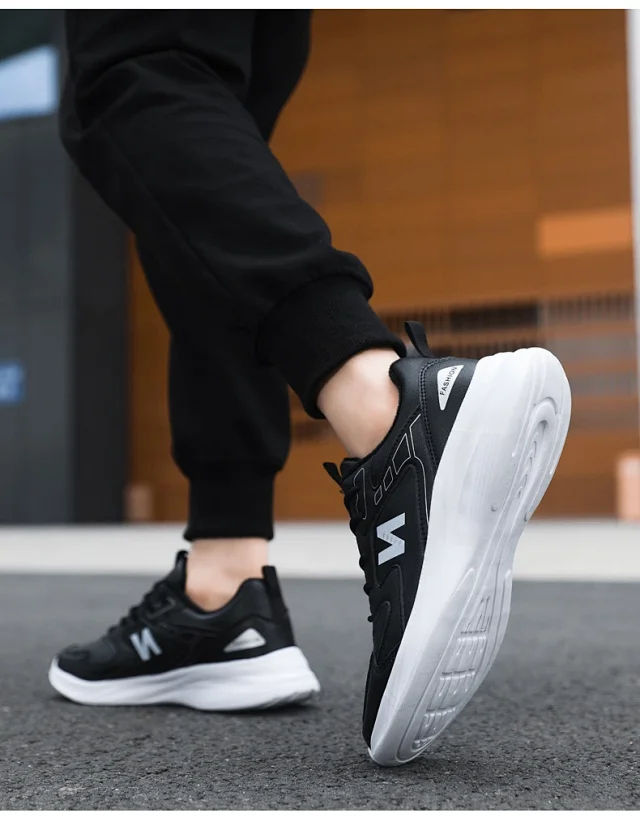 Men's Lightweight Cushioned Running Sneakers SS25 New Detail