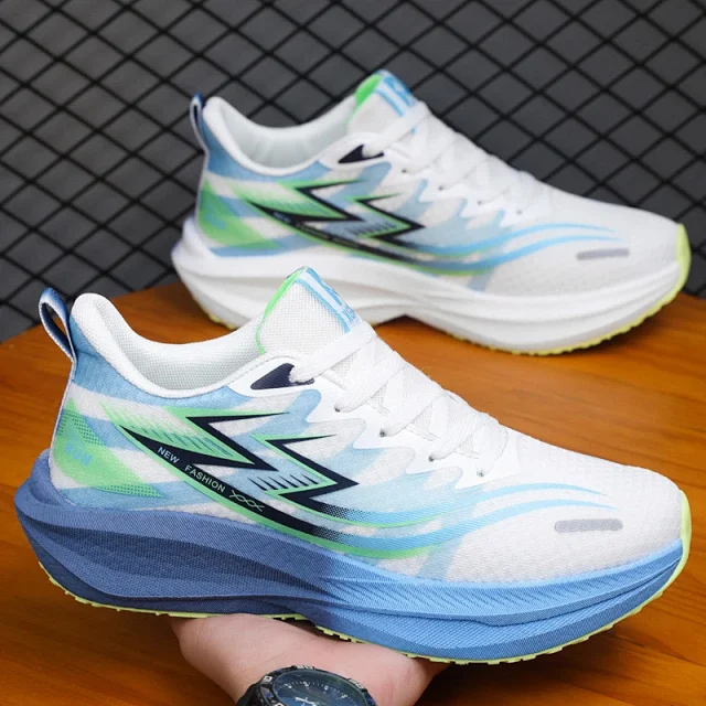 Unisex Flyknit Mesh Lightweight Sneakers Detail