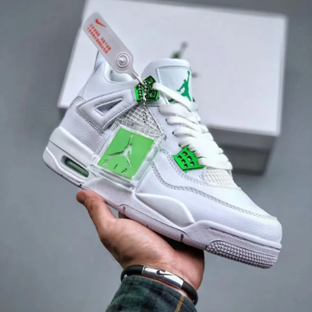 Unisex AJ4 Military Green Basketball Shoes Detail