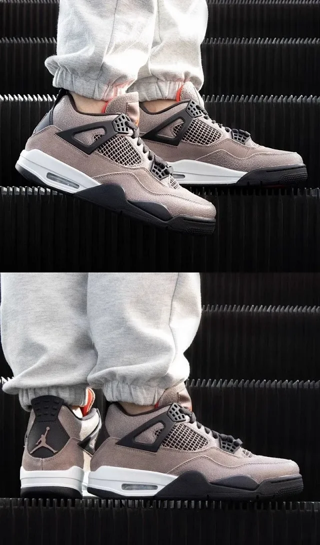 Authentic Youth Jordan 4 Couple Sneakers Detail