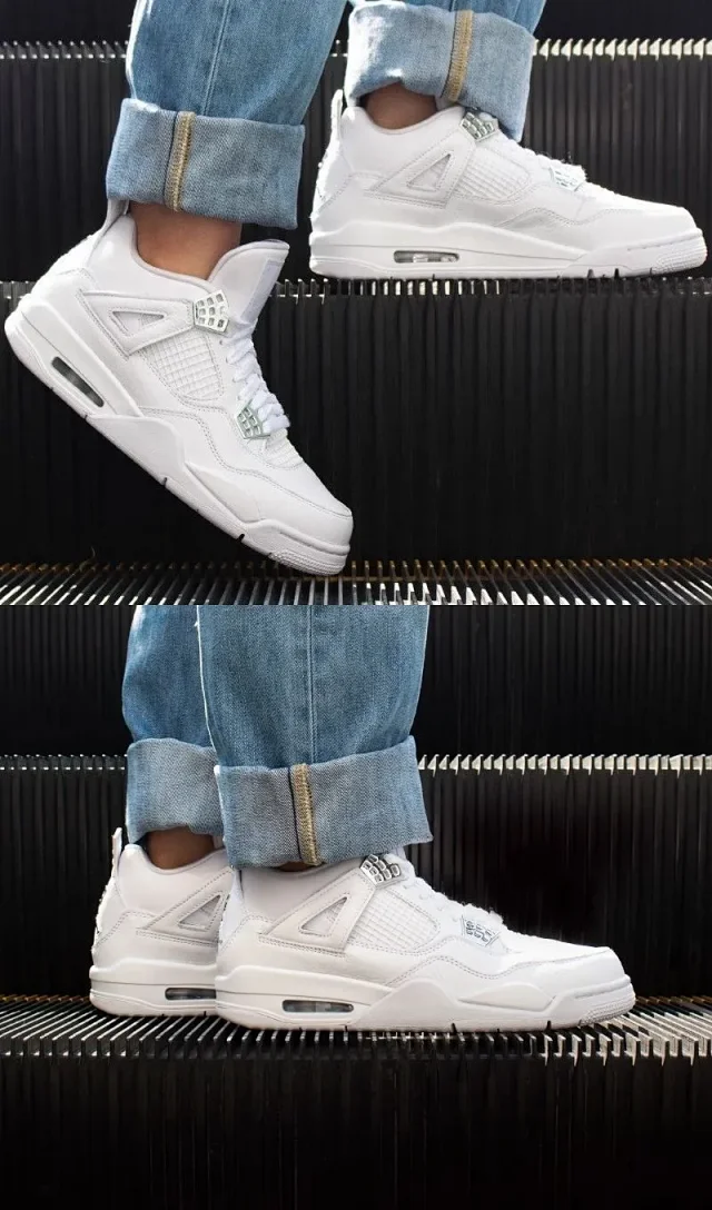 Authentic Youth Jordan 4 Couple Sneakers Detail