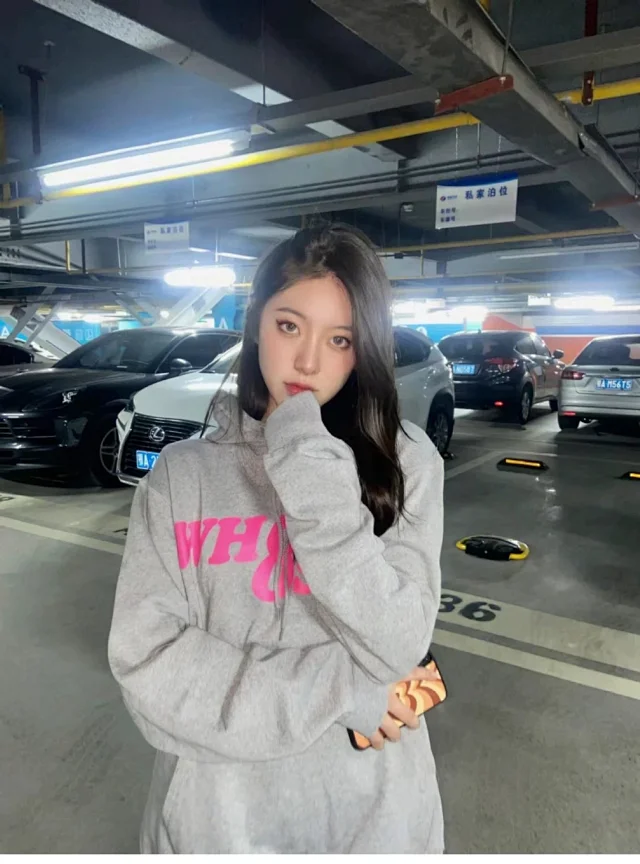 Didi's 2025 Phantom Hoodie Street Unisex Detail