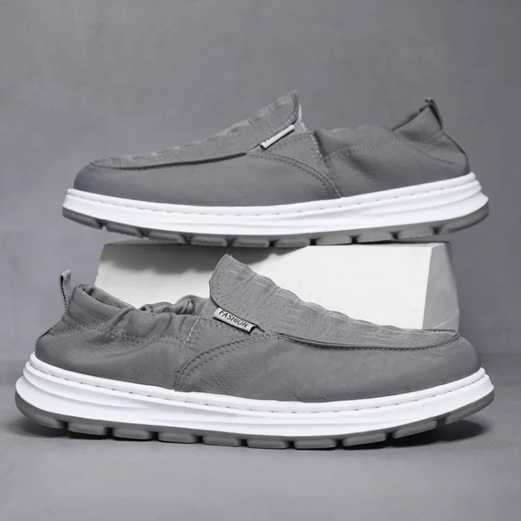 Old Beijing Men's Slip-on Canvas Shoes