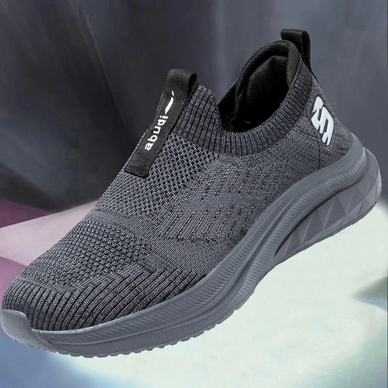 Lightweight Soft Sole Slip-on Men's Casual Dad Shoes
