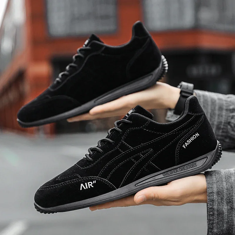 Men's Solid Lightweight Breathable Running Sneakers