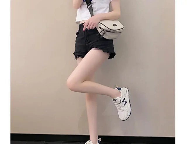 2025 Women's Lightweight Non-Slip White Athletic Sneakers Detail
