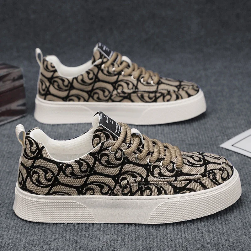 Men's Printed Flat Retro Urban Sneakers