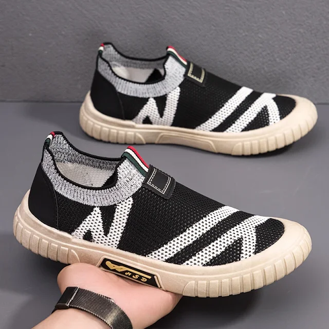 2025 Men's Slip-On Knit Skate Shoes Detail